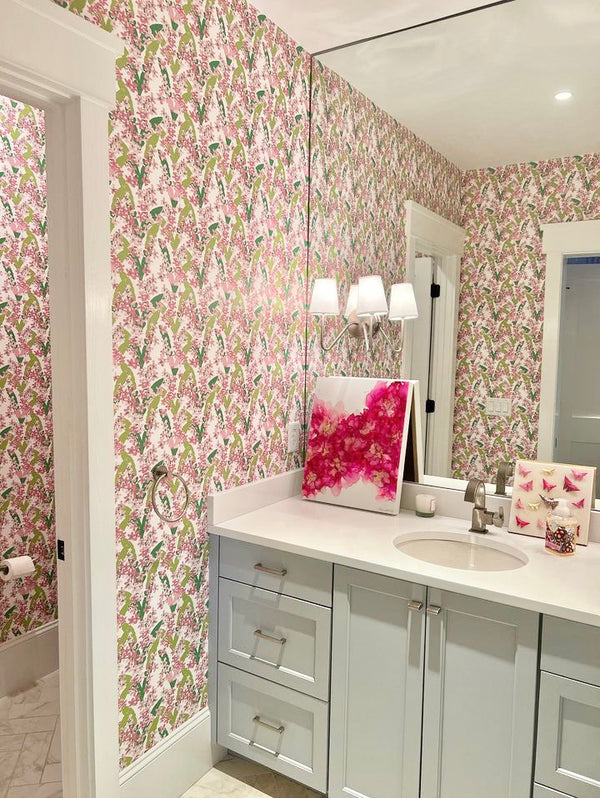 An EHappy Home: A Sunshine Petals Wallpaper Install